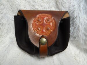 Aumônière en cuir