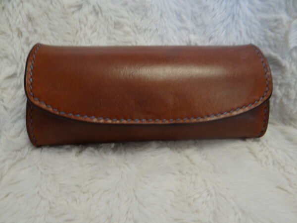 Etui à lunettes en cuir
