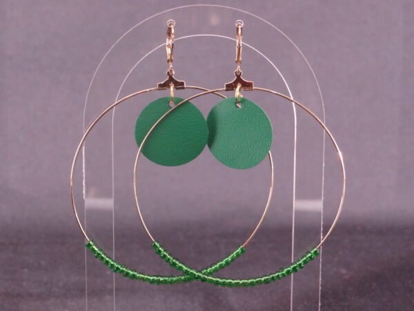 DSC01453 Boucles d'oreilles upcyclées fantaisie "Les Jess70"