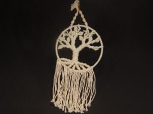 Suspension en macramé "arbre de vie" blanc