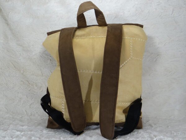 DSC01599 Sac à dos Cheval Marron