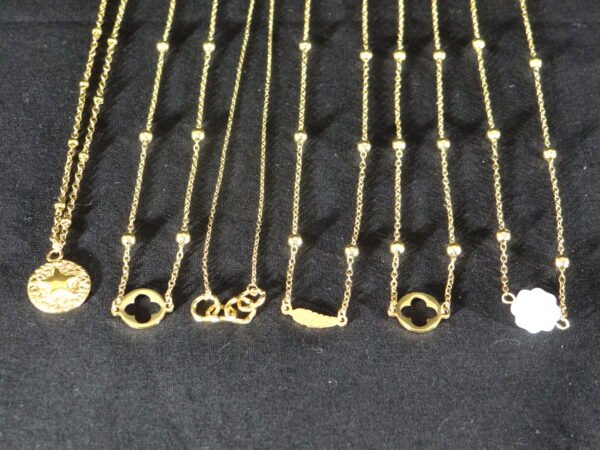 DSC01894 Colliers dorés fantaisie