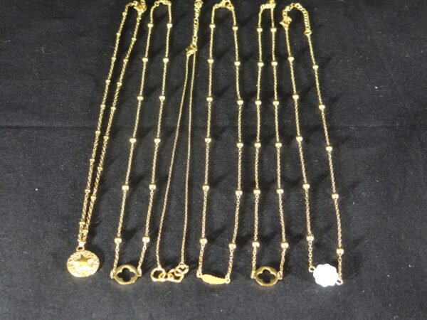 DSC01895 Colliers dorés fantaisie