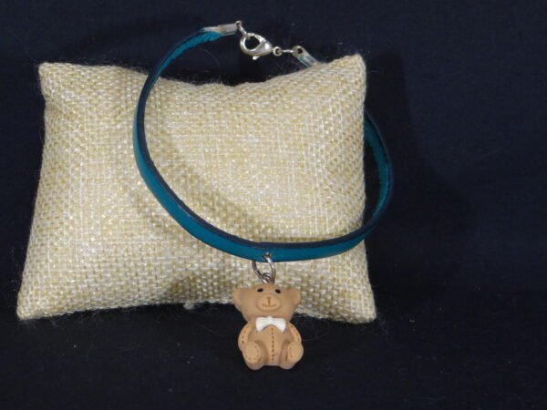 DSC01973 Bracelets en cuir avec breloque "Nounours"