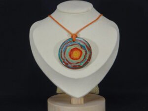 DSC02032 Colliers pendentif rond en porcelaine