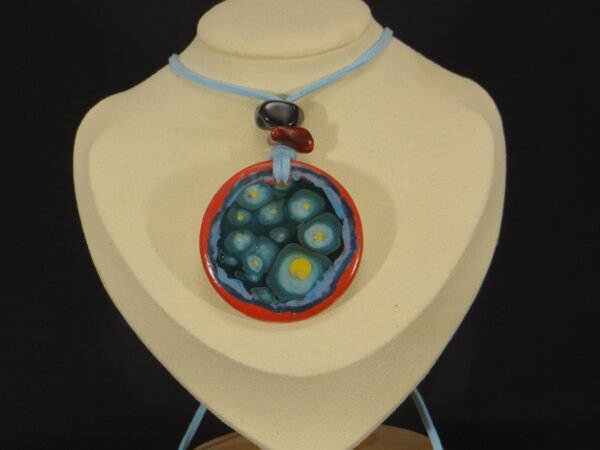 DSC02046 Colliers pendentif rond en porcelaine et perle décorative