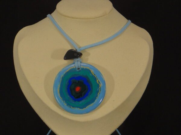 DSC02051 Colliers pendentif rond en porcelaine et perle décorative