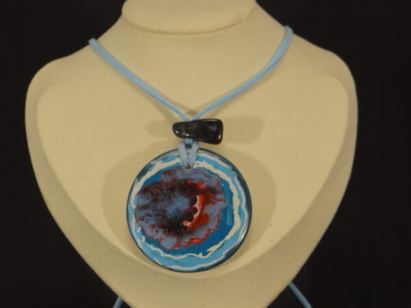 DSC02052 Colliers pendentif rond en porcelaine et perle décorative