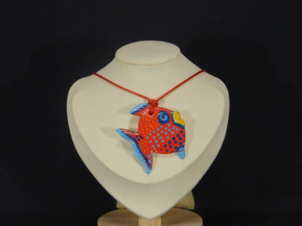 DSC02064 Colliers pendentif poisson en porcelaine