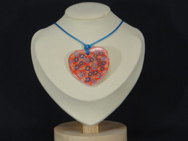 DSC02076 Colliers pendentif coeur en porcelaine