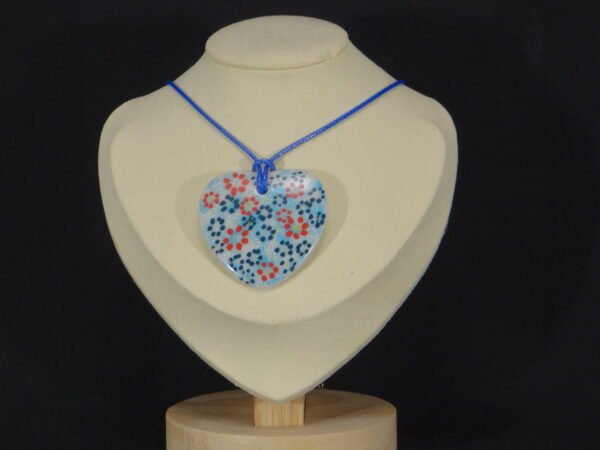 DSC02079 Colliers pendentif coeur en porcelaine