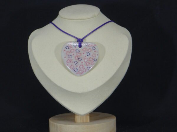 DSC02083 Colliers pendentif coeur en porcelaine