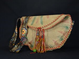 DSC02086 Sac besace grand format en cuir (2)