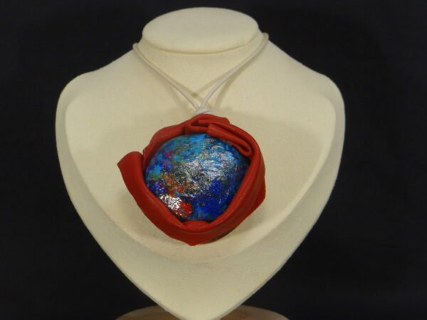 DSC02113 Colliers en cuir et en argile peints à la main - Modèle "Galaxie"