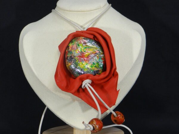 DSC02117 Colliers en cuir et en argile peints à la main - Modèle "Galaxie"