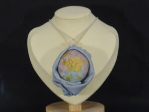 DSC02123 Colliers en cuir et en argile peints à la main - Modèle "Galaxie"