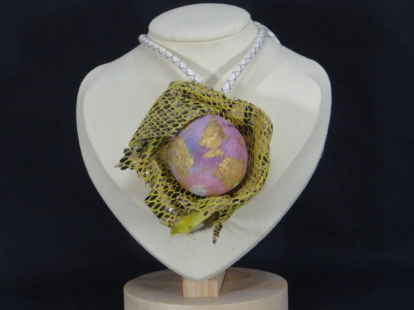 DSC02130 Colliers en cuir et en argile peints à la main - Modèle "Galaxie"