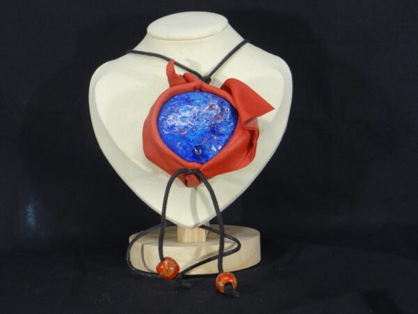 DSC02134 Colliers en cuir et en argile peints à la main - Modèle "Galaxie"