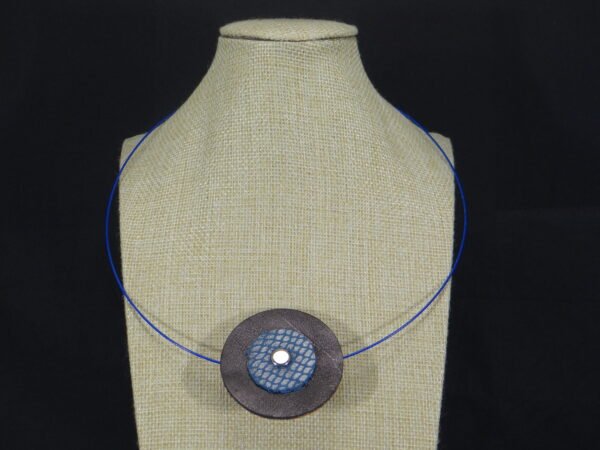 DSC02202 Colliers cuir et acier style Vintage